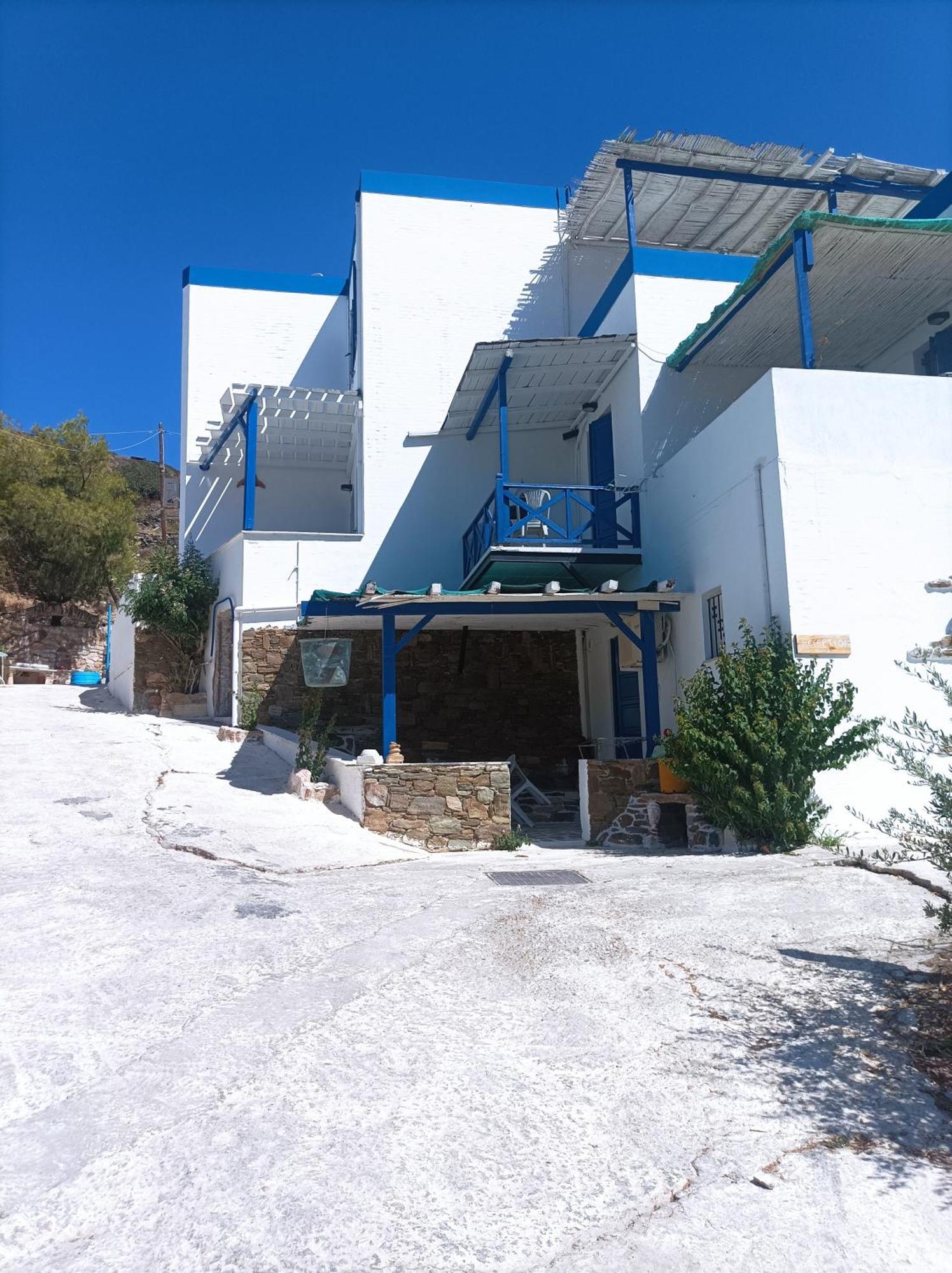 Aposperitis Rooms & Apartments 키니언 외부 사진