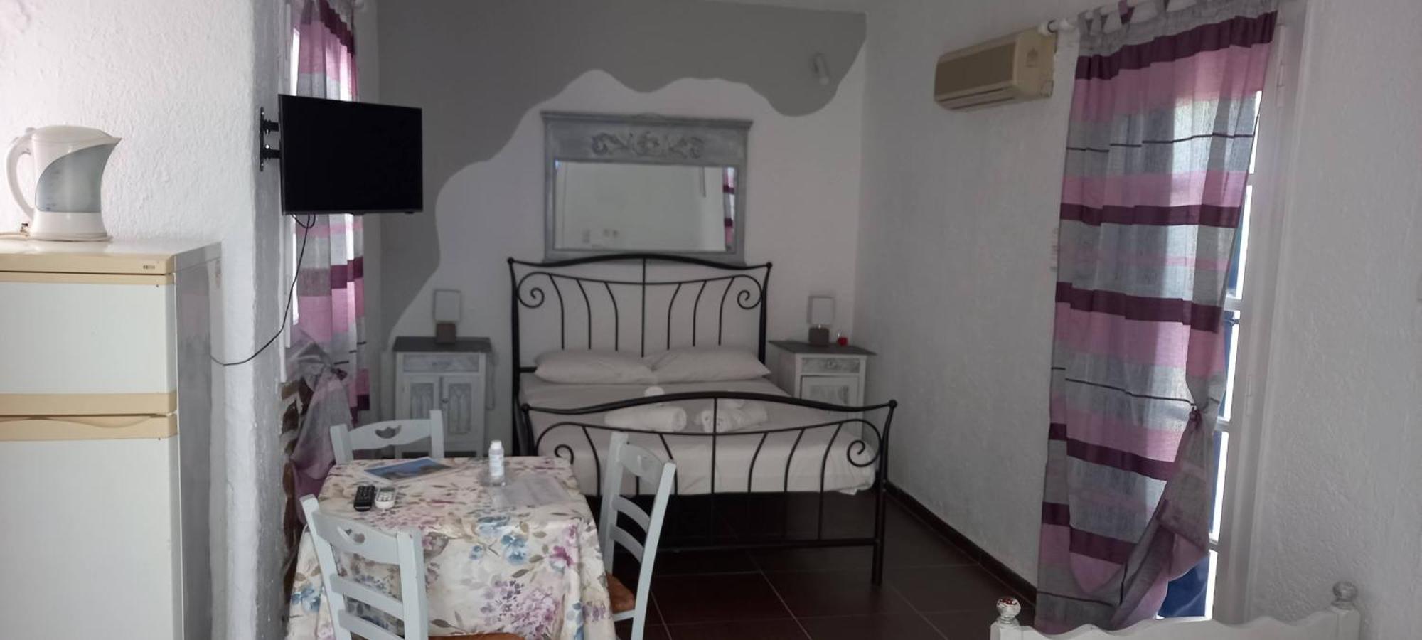 Aposperitis Rooms & Apartments 키니언 외부 사진